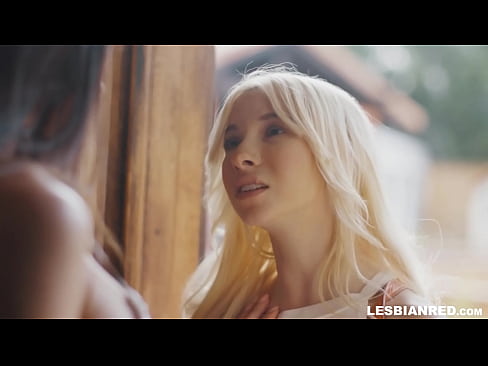 ❤️ A lány néhány hónap után hazajön, és végül a mostohaanyja punciját eszik. ❌ Csak pornó at hu.porn-mate.ru